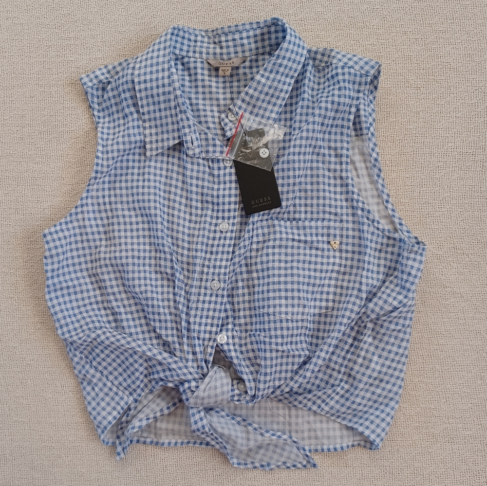 SALE! Guess ♡ tie hem button down blouse